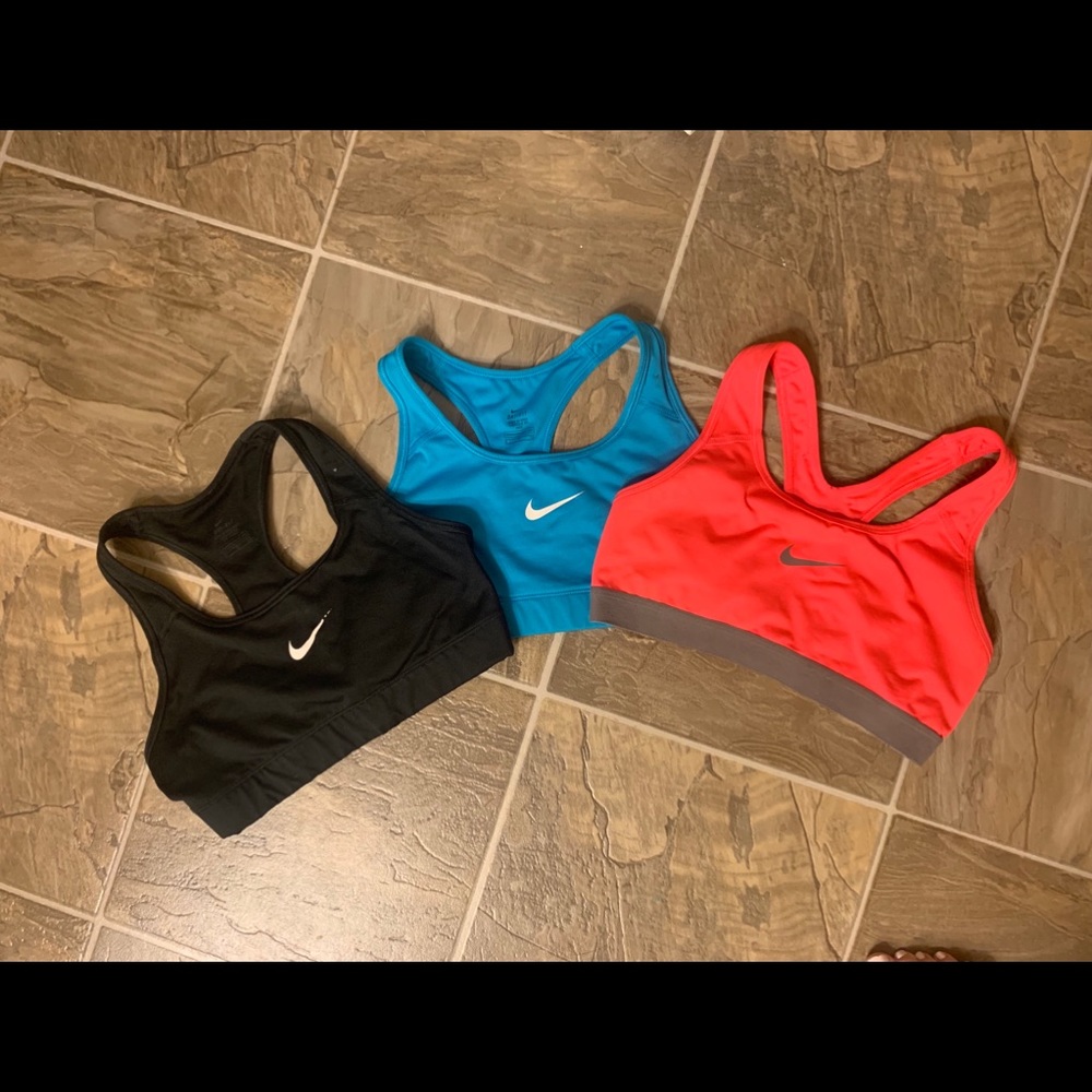 Nike sports bra set of 3